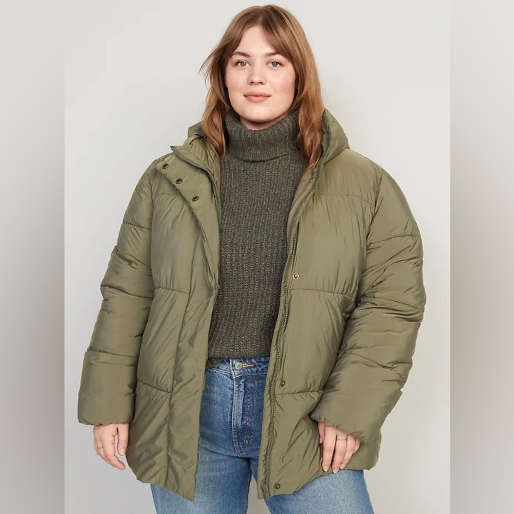 Water-Resistant Hooded Puffer Jacket